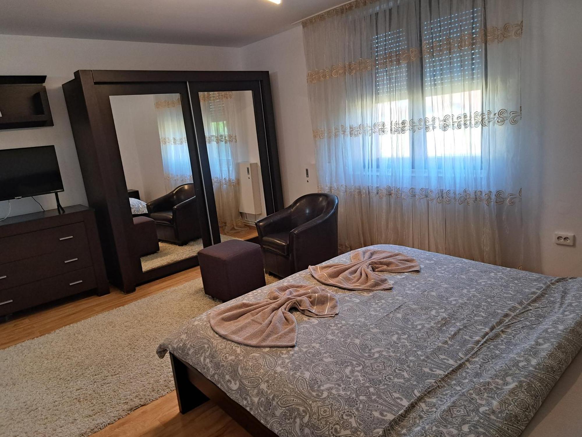 Penthouse Daniela - 3 Rooms In A Spacious Central Apartment Târgu-Mureş Εξωτερικό φωτογραφία